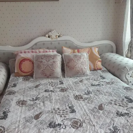 Apartment Taliana Beach Residence 엘레니테
